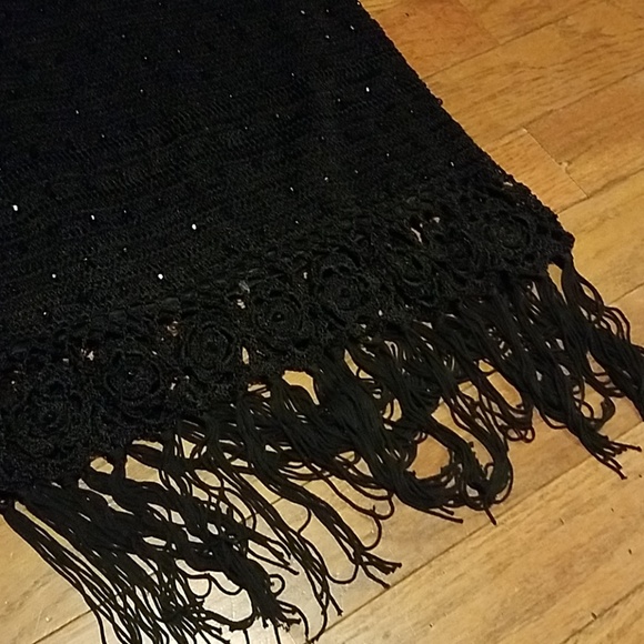 2 piece top and skirt - Picture 4 of 8